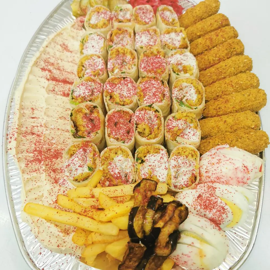 صحن فلافل عربي مشكل